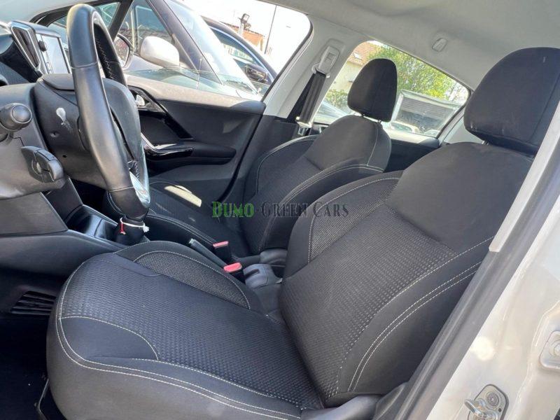 PEUGEOT 208 Phase 2 1.2 VTi 12V 82CH